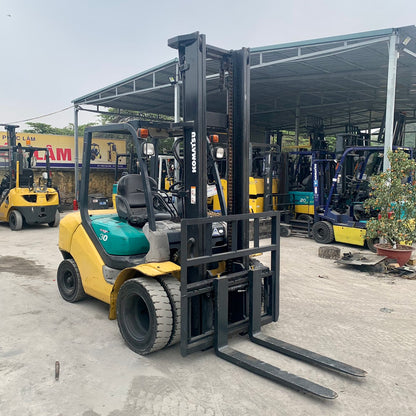 3 TON KOMATSU DIESEL FORKLIFT
